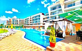 Kamelia Garden Holiday Apartments